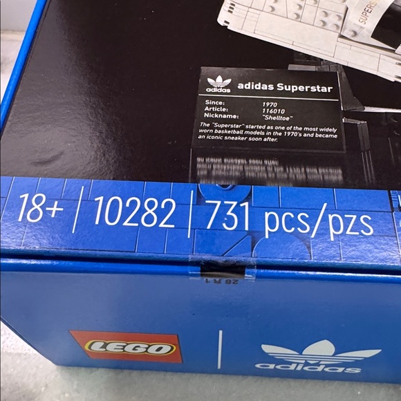 Lego Icons Adidas Superstar Building Set Black and White Retired New Unopened - Picture 6 of 7